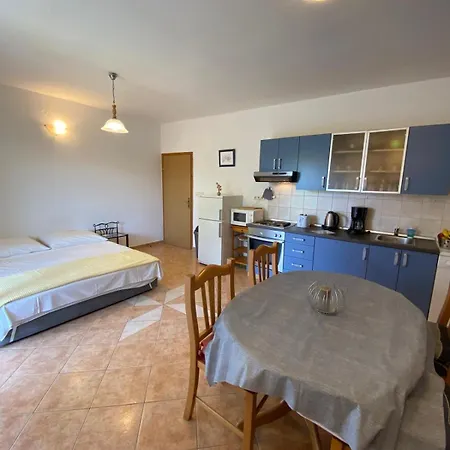 Apartment Mario Pustahija *
